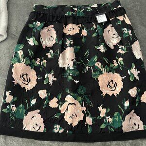 BRAND NEW WITH TAGS - Club Monaco Floral Skirt